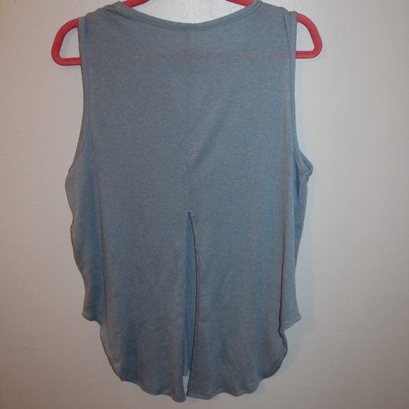 NWOT ANTHROPOLOGE I'Lazy Sundays'  Sky Blue Top - Picture 2 of 2